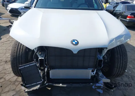 2025 BMW X5 Sdrive40I z USA, uszkodzony, nr VIN 5UX13EU02S9Z34239